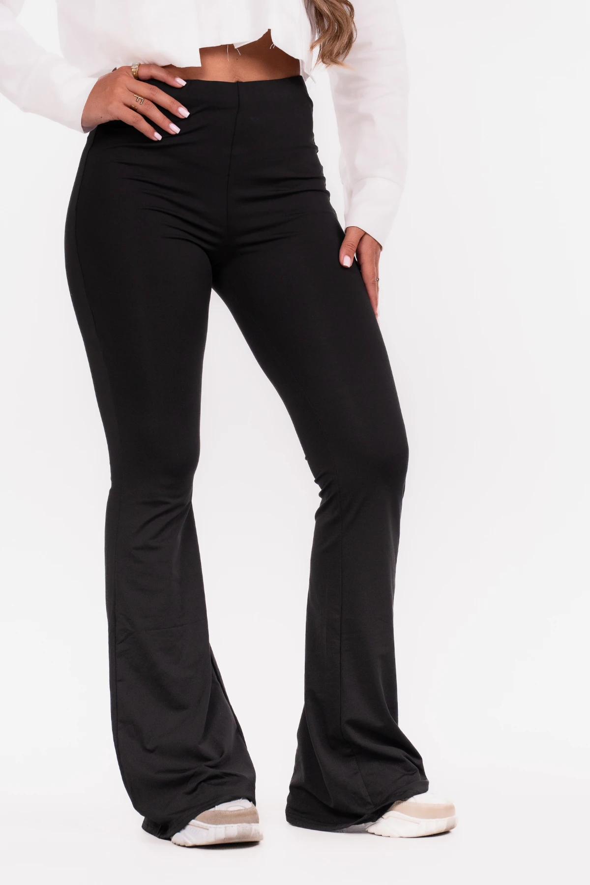 Travel flared pants zwart afbeelding